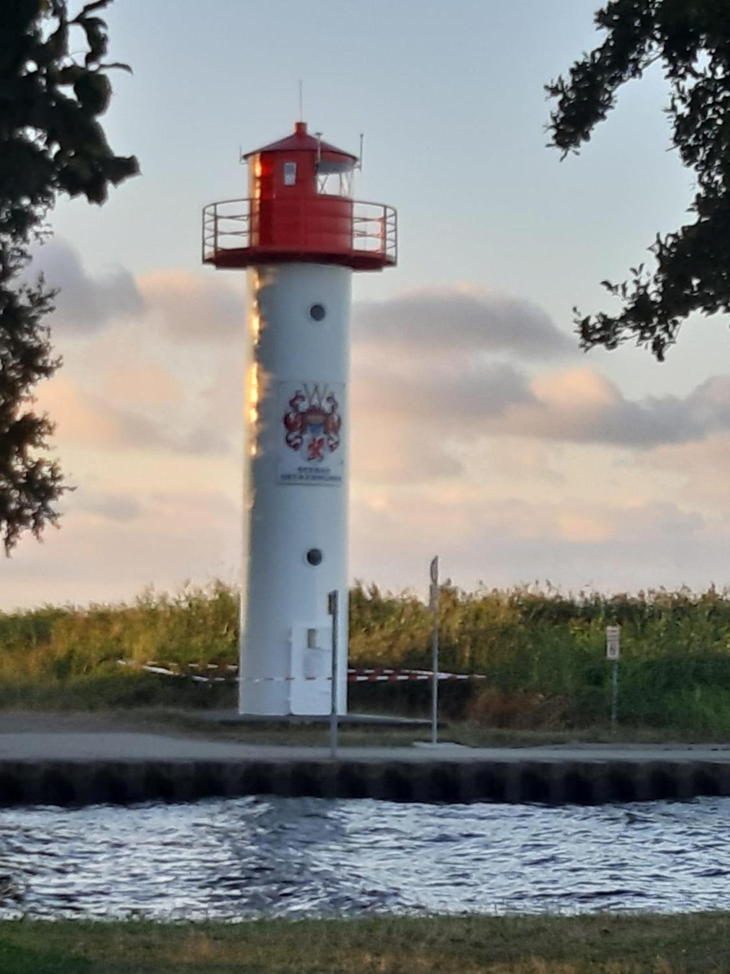 Ferienwohnung Am Ueckerpark Ueckermünde エクステリア 写真